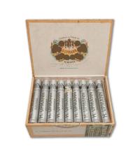 Lot 141 - H.Upmann Coronas Major 