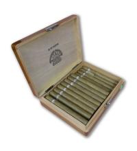 Lot 152 - H. Upmann Sir Winston