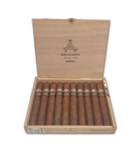 Lot 180 - Montecristo Sublimes 