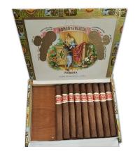 Lot 221 - Romeo y Julieta Petit Julietas