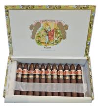 Lot 369 - Romeo y Julieta Petit Piramides 