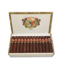 Lot 431 - Romeo y Julieta Petit Piramides