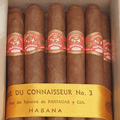 Lot 104 - Partagas Serie du Connaisseur No.3