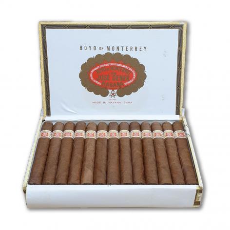 Lot 105 - Hoyo de Monterrey Short Hoyo Coronas 