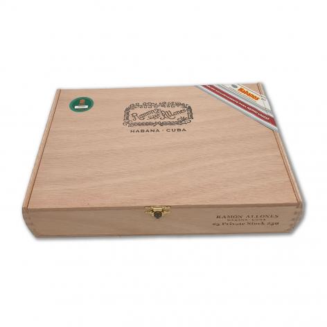 Lot 105 - Ramon Allones Private Stock 230 