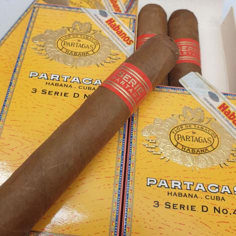 Lot 105 - Partagas Serie D No.4 