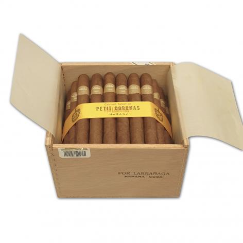 Lot 109 - Por Larranaga Petit Coronas 