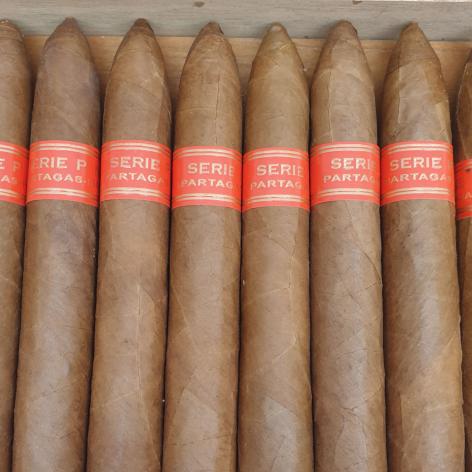 Lot 110 - Partagas Serie P No.2 