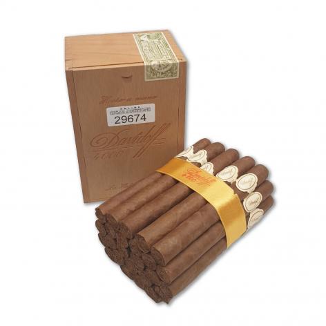 Lot 111 - Davidoff 4000