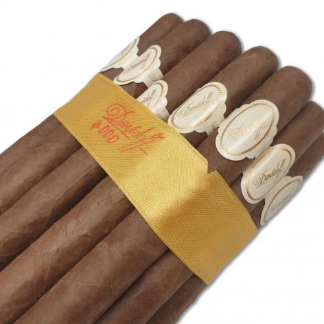 Lot 111 - Davidoff 4000