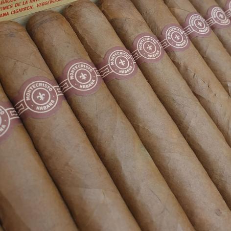 Lot 119 - Dunhill Montecristo No. 3 