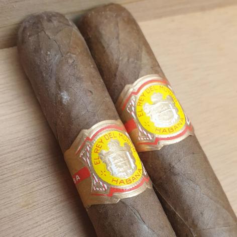 Lot 11 - El Rey del Mundo Tainos