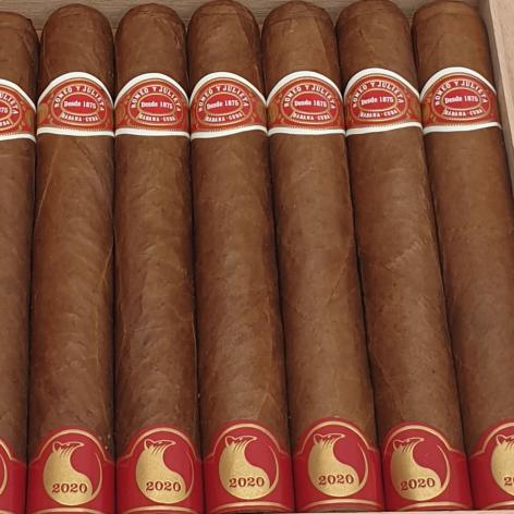 Lot 120 - Romeo y Julieta Maravilla 8