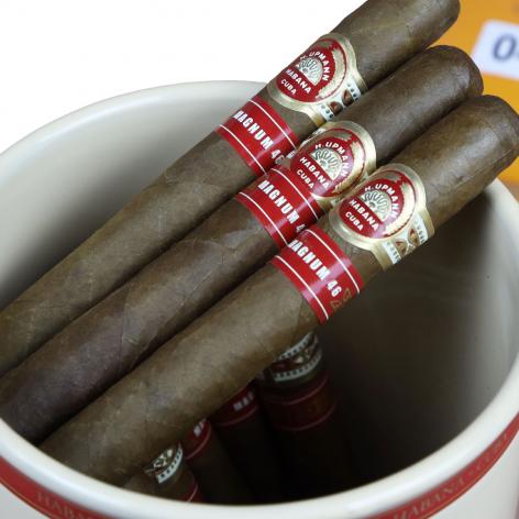 Lot 122 - H. Upmann Magnum 46 