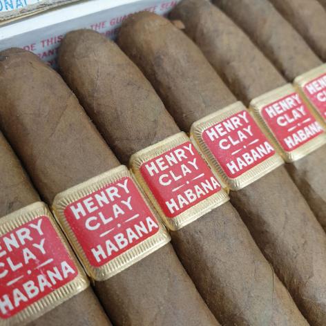 Lot 125 - Henry Clay Conchas de Regalia