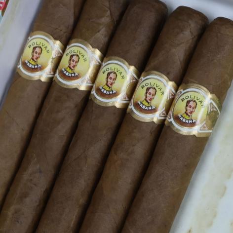 Lot 129 - Bolivar Coronas Gigantes