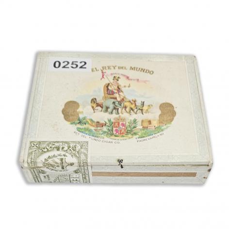 Lot 137 - El Rey Del Mundo Isabel