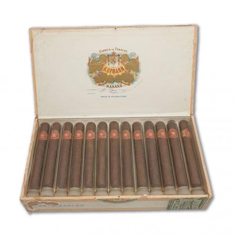 Lot 142 - H.Upmann Mirables 