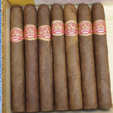 Lot 149 - Partagas Petit Coronas 