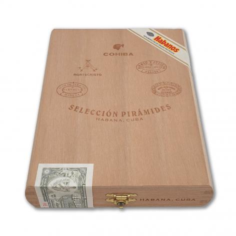 Lot 149 - Seleccion Piramides