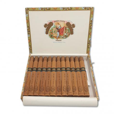 Lot 14 - Romeo y Julieta Cedros de Luxe No. 1