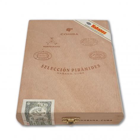 Lot 151 - Seleccion Piramides