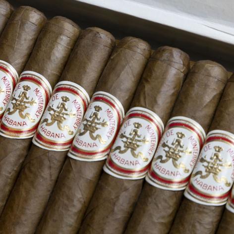 Lot 154 - Hoyo de Monterrey Churchills