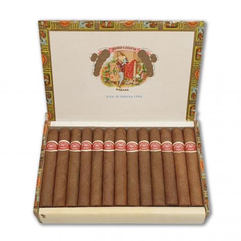 Lot 161 - Romeo y Julieta Tres Petit Coronas 