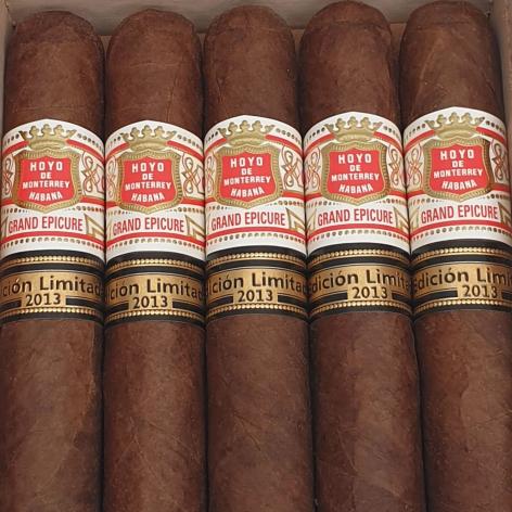 Lot 164 - Hoyo de Monterrey Grand Epicure 