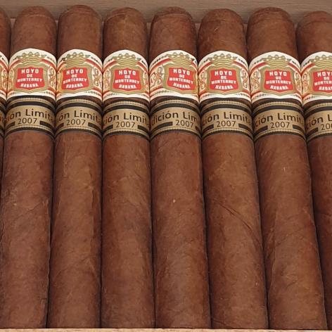 Lot 168 - Hoyo de Monterrey Regalos 