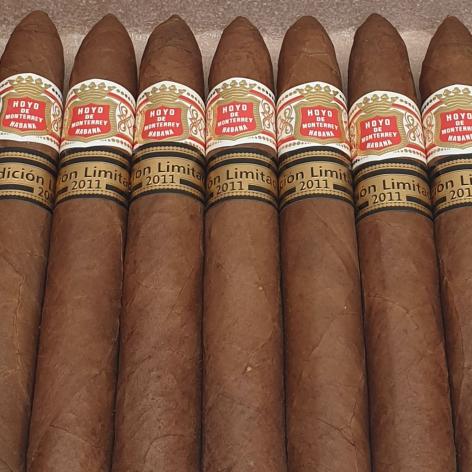 Lot 169 - Hoyo de Monterrey Short Hoyo Piramides 