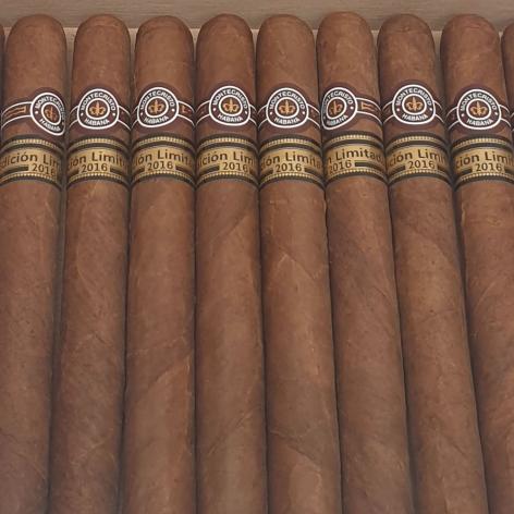 Lot 174 - Montecristo Dantes