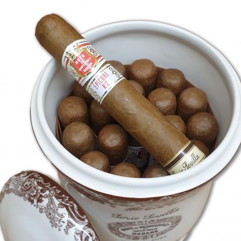 Lot 17 - Hoyo de Monterrey Epicure No. 2