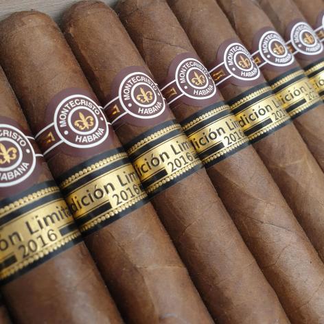 Lot 181 - Montecristo Dantes