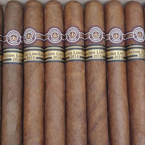 Lot 182 - Montecristo Dantes