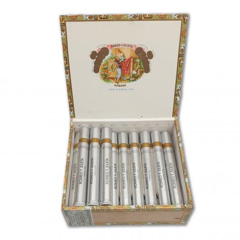 Lot 186 - Romeo y Julieta Churchills Anejados