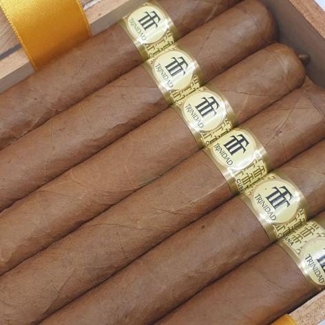 Lot 190 - Trinidad Robustos Extra 