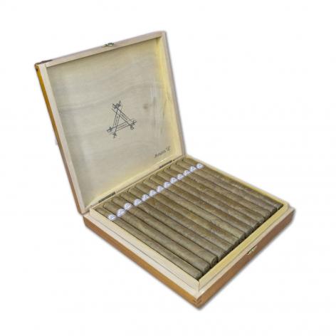 Lot 198 - Montecristo A