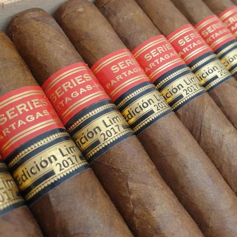 Lot 198 - Partagas Serie No.1 