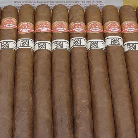 Lot 19 - Partagas Churchills de Luxe