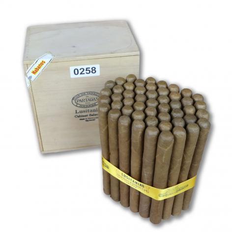 Lot 206 - Partagas Lusitanias