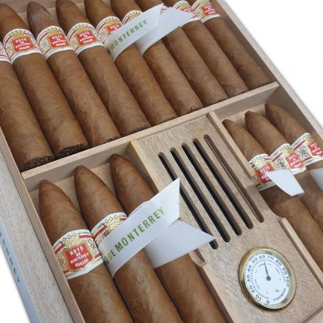 Lot 209 - Hoyo de Monterrey Petit Belicosos Travel Humidor 