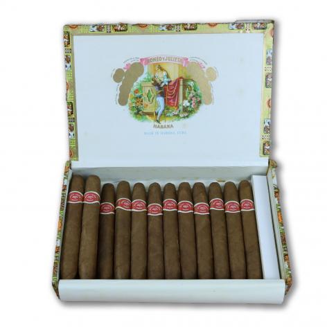 Lot 210 - Romeo y Julieta Celestiales Finos