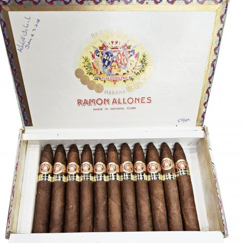 Lot 218 - Ramon Allones Belicosos Finos Seleccion Orchant