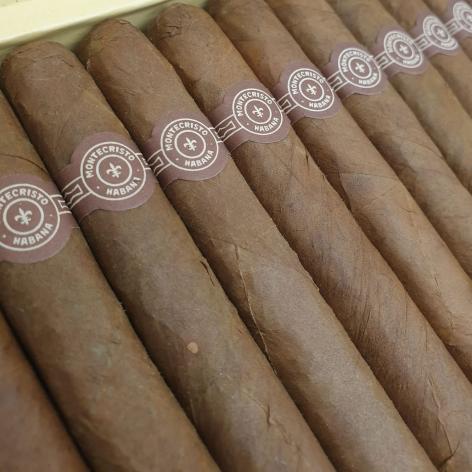 Lot 22 - Montecristo No. 4