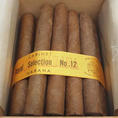 Lot 22 - Punch Royal Selection No. 12 