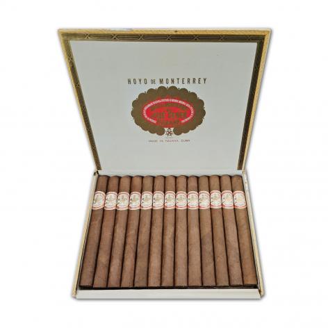 Lot 232 - Hoyo de Monterrey Churchills