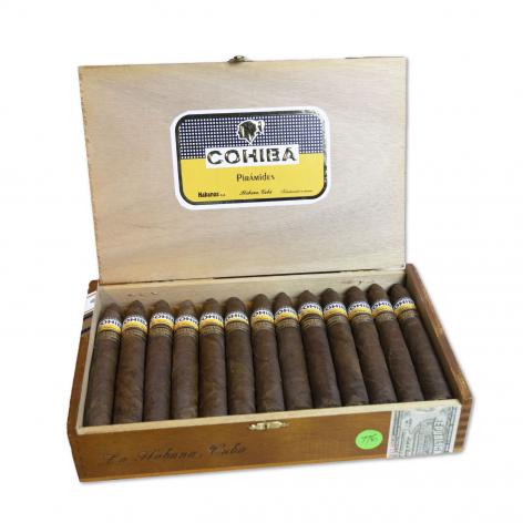 Lot 235 - Cohiba Piramides