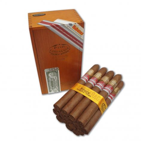 Lot 236 - Por Larranaga Fenix 