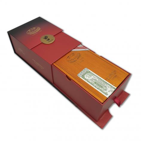 Lot 236 - Por Larranaga Fenix 